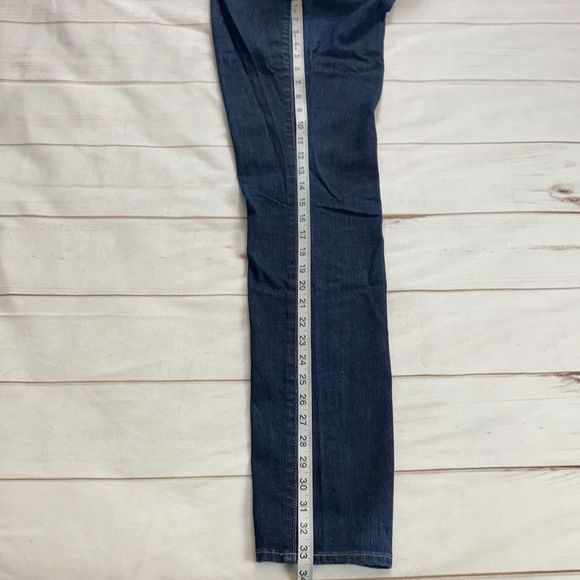 Lucky Brand Charlie Skinny Jeans Size 8/29 - Picture 11 of 14